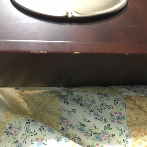 The Bombay Company Wine Bottle Gift Box - Picture 7 of 7